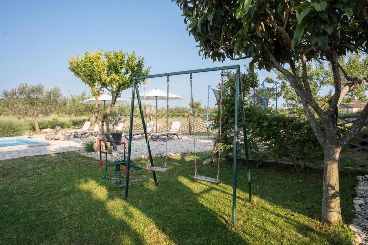 Lavanda Apartments & Room Sveti Lovreč Pazenatički Eksteriør billede